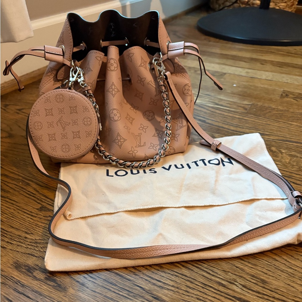 Louis Vuitton Pink Bella bucket bag